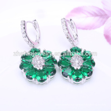 aretes de flores de esmeralda colorido aro verde